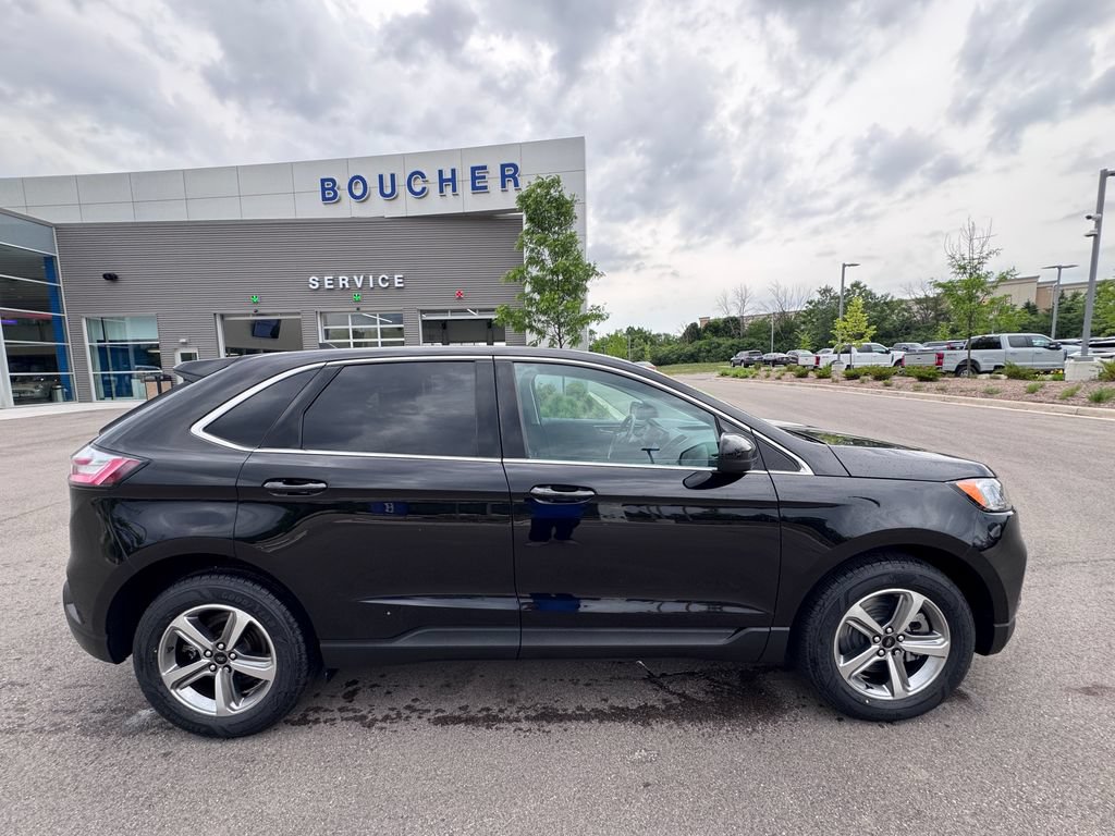Certified 2024 Ford Edge SEL w/ Convenience Package AWD/4WD image 6