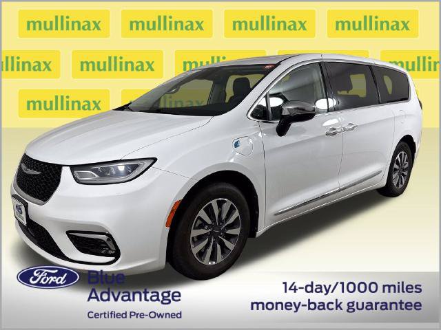 Used 2023 Chrysler Pacifica Limited FWD image 14