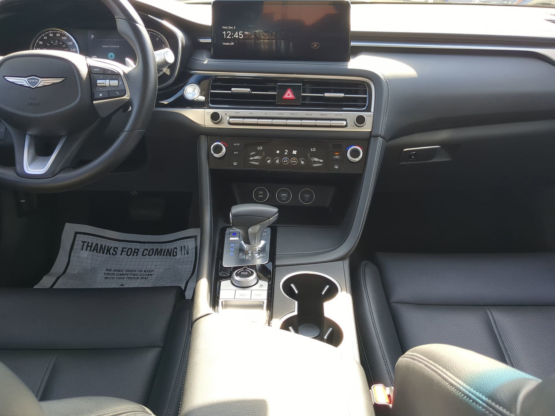 Used 2025 Genesis G70 2.5T image 43