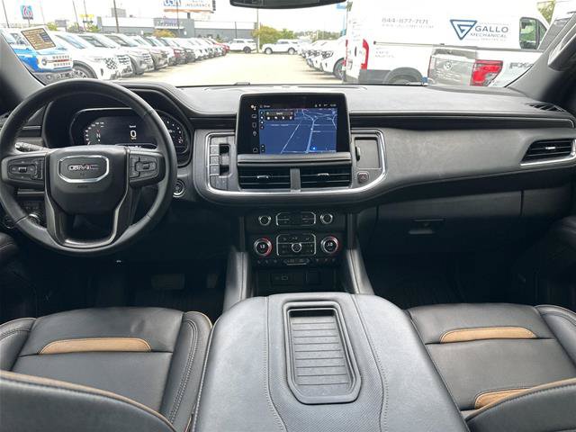 Used 2024 GMC Yukon AT4 AWD/4WD image 17