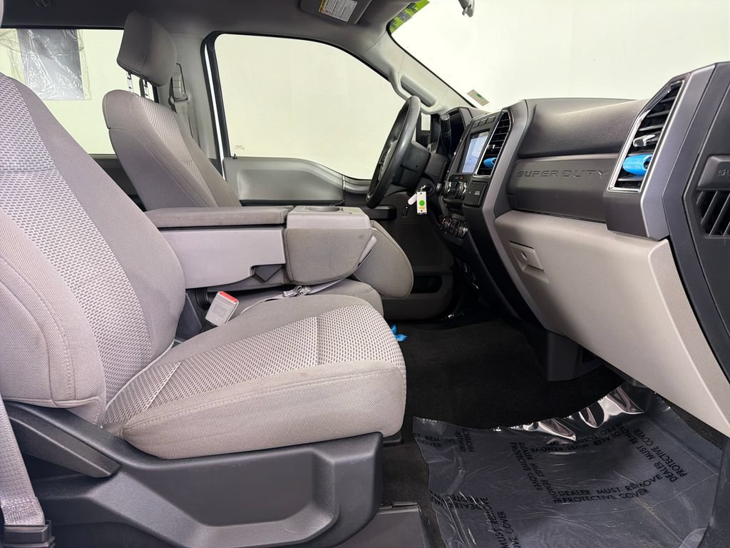 Certified 2017 Ford F250 XLT w/ XLT Premium Package AWD/4WD image 20