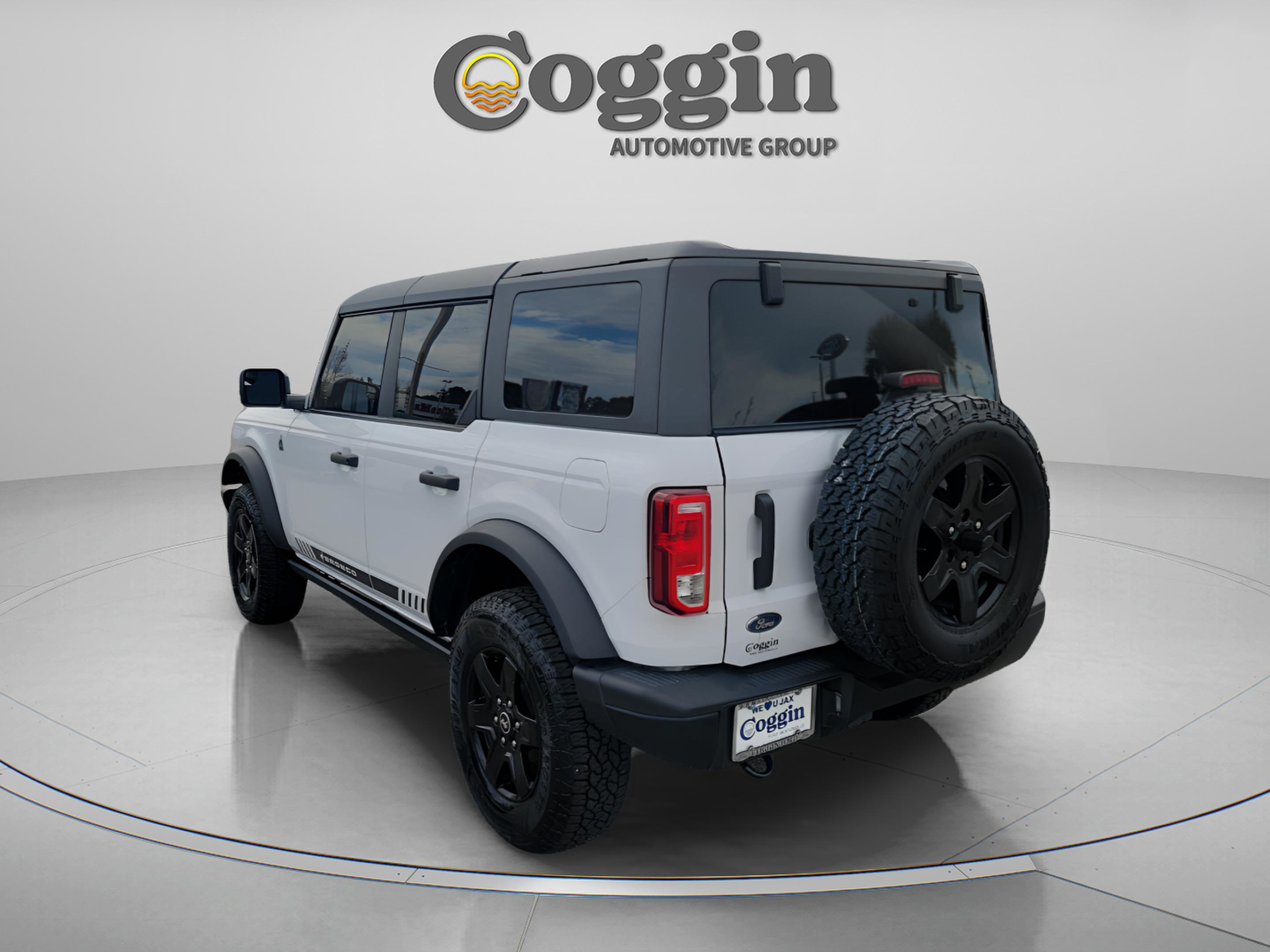 Certified 2024 Ford Bronco Black Diamond image 2