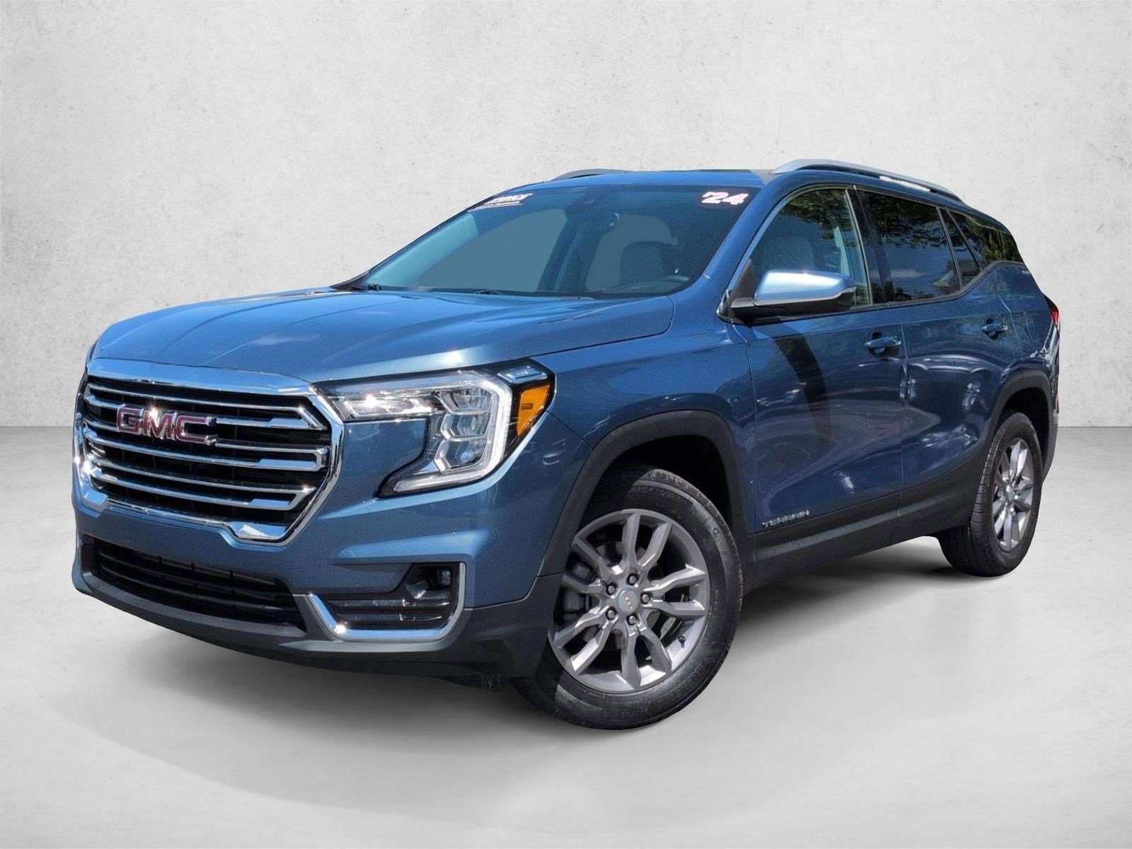 Used 2024 GMC Terrain SLT