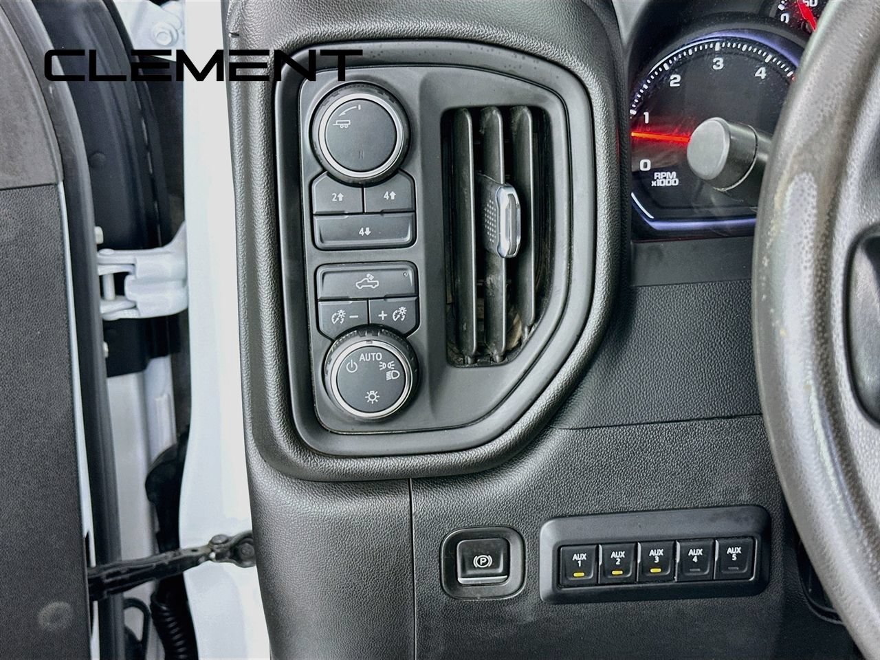 Used 2022 Chevrolet Silverado 2500 W/T w/ Gooseneck/5TH Wheel Package AWD/4WD image 14