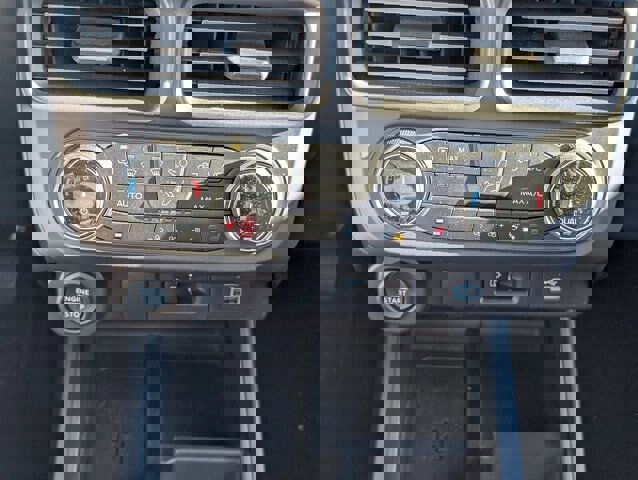 Certified 2023 Ford Maverick Lariat w/ Lariat Luxury Package image 25