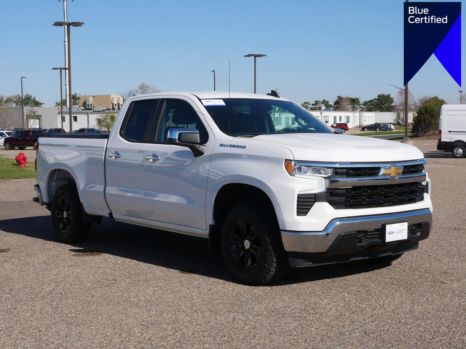 Used 2023 Chevrolet Silverado 1500 LT image 1