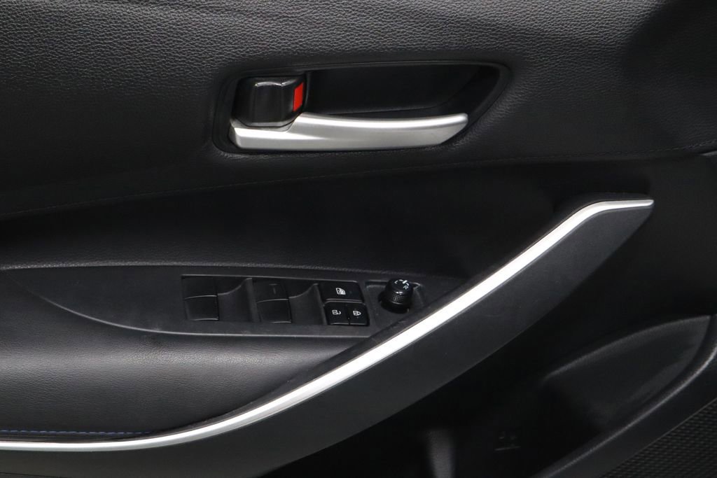 Used 2020 Toyota Corolla SE FWD image 22