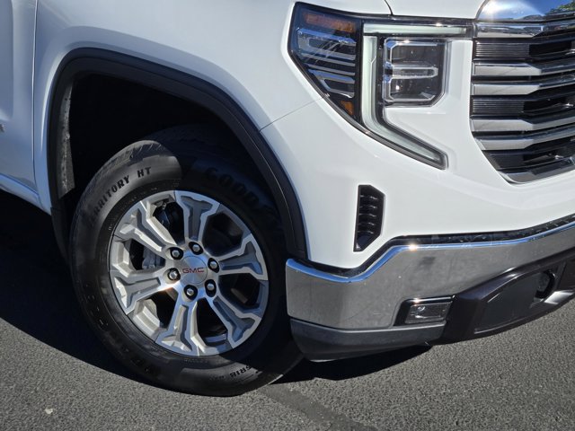 Used 2024 GMC Sierra 1500 SLT AWD/4WD image 9