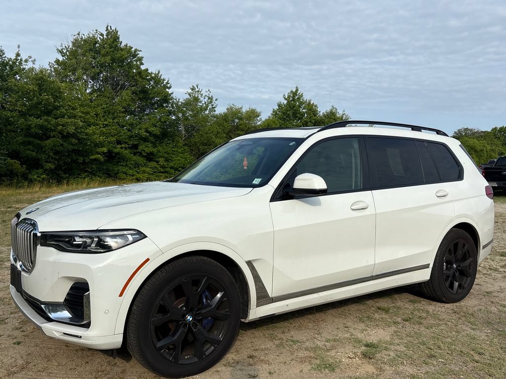 Used 2021 BMW X7 xDrive40i w/ Premium Package AWD/4WD image 3
