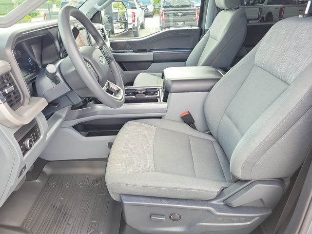 Certified 2026 Ford F350 XLT w/ XLT Premium Package AWD/4WD image 20