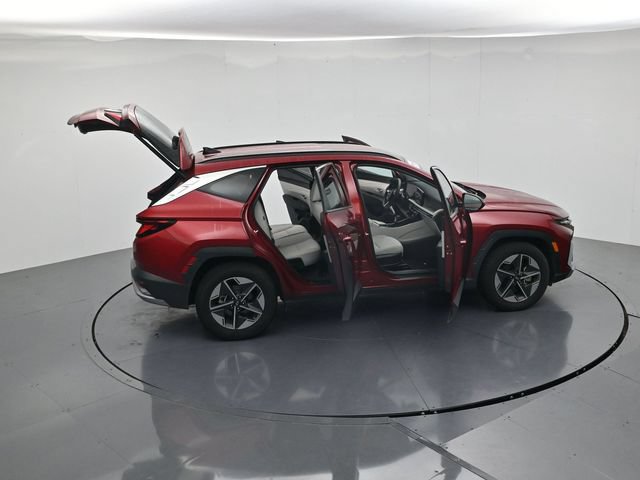 Used 2025 Hyundai Tucson SEL FWD image 46
