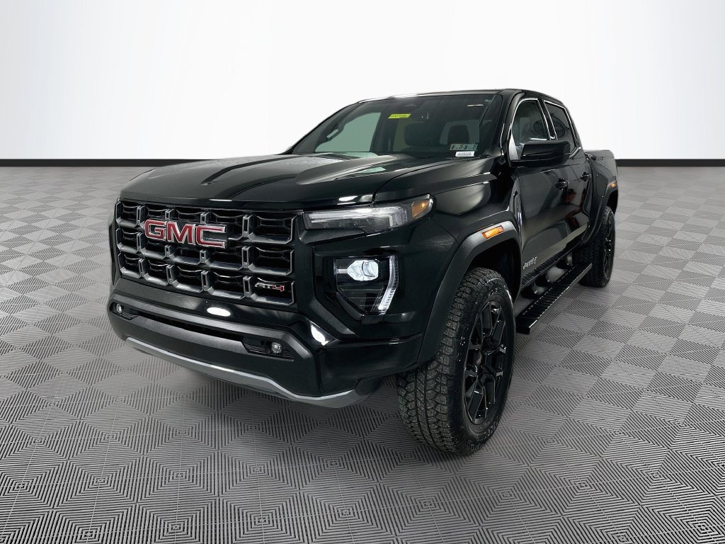 Used 2026 GMC Canyon AT4 w/ AT4 Premium Package AWD/4WD image 5