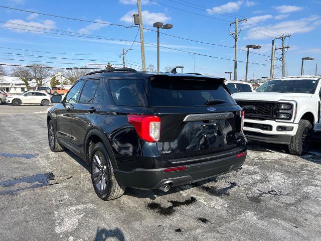 Certified 2022 Ford Explorer XLT w/ Equipment Group 202A image 14