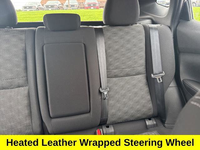 Used 2017 Nissan Rogue Sport SV w/ SV All-Weather Package AWD/4WD image 16