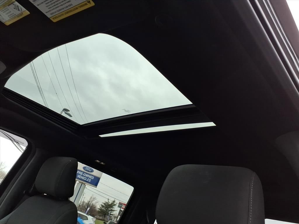 Certified 2023 Ford F150 XLT w/ Equipment Group 302A High image 16