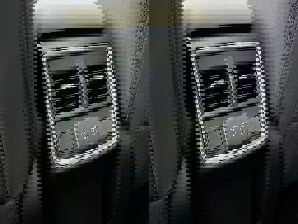 Used 2019 Subaru Forester Premium image 16