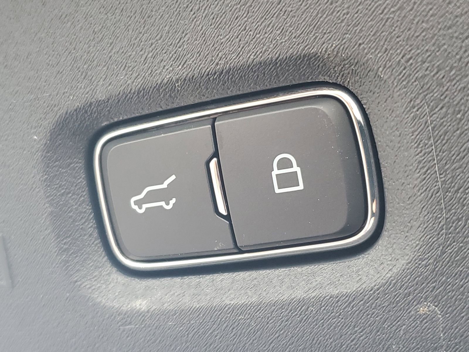 Certified 2025 Ford Expedition Active image 9