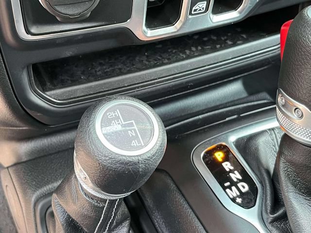 Used 2025 Jeep Gladiator Sport AWD/4WD image 32