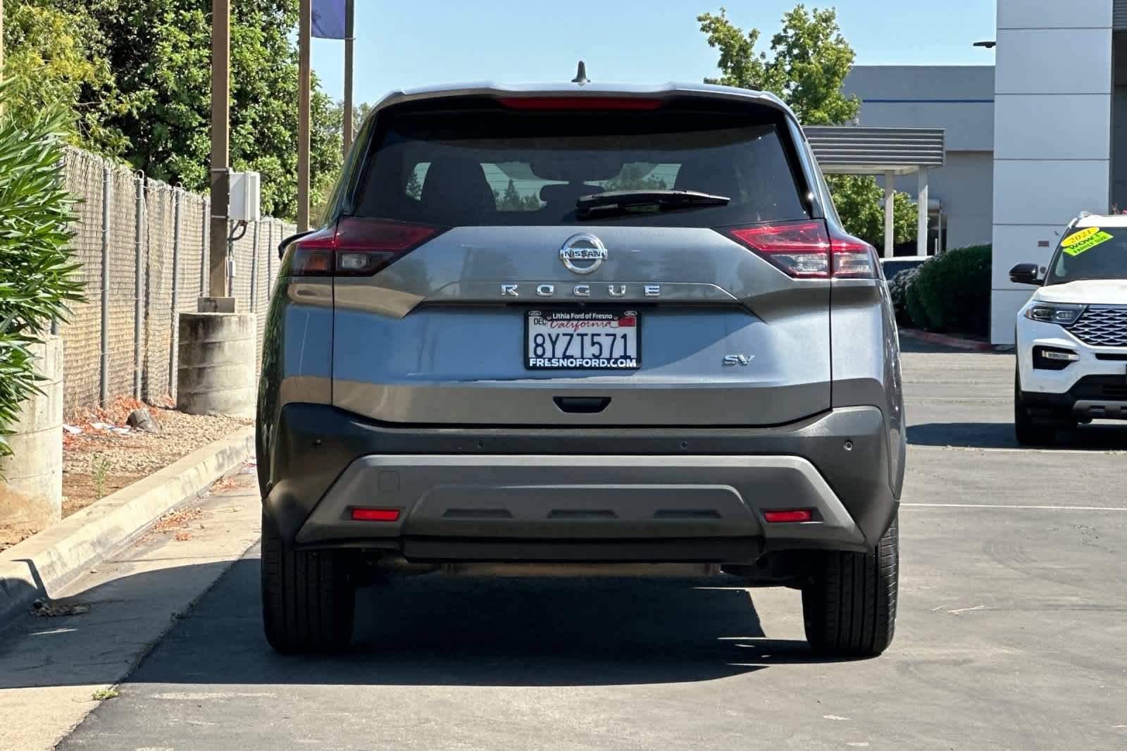 Used 2021 Nissan Rogue SV FWD image 8