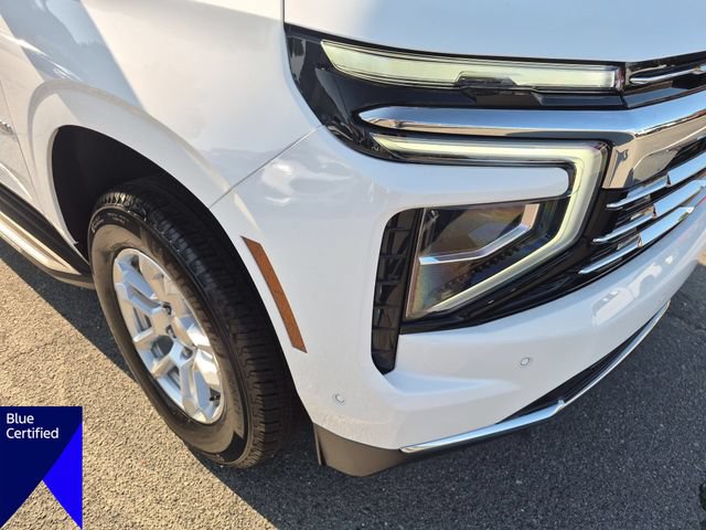 Used 2025 Chevrolet Suburban LT w/ Comfort Package RWD image 9