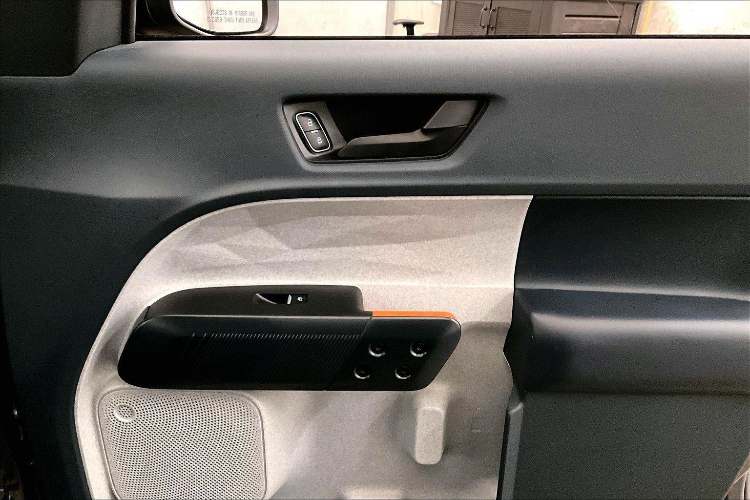 Certified 2024 Ford Maverick XLT w/ XLT Luxury Package image 23