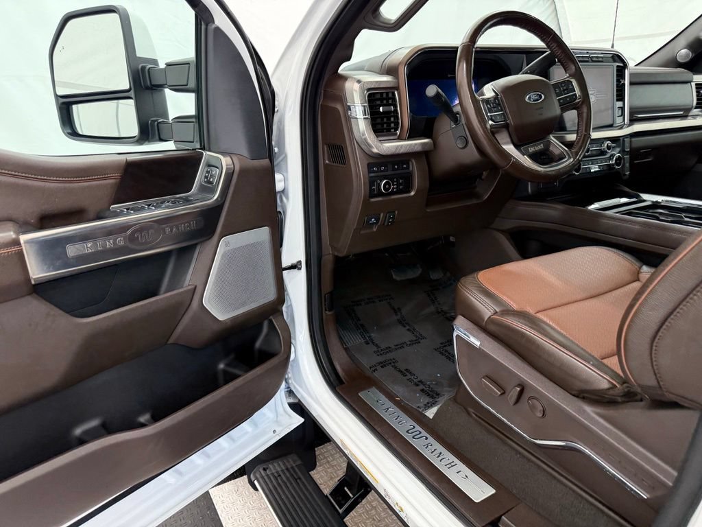 Certified 2023 Ford F450 King Ranch w/ FX4 Off-Road Package AWD/4WD image 35