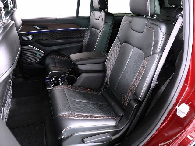 Used 2021 Jeep Grand Cherokee L Summit w/ Luxury Tech Group V AWD/4WD image 14