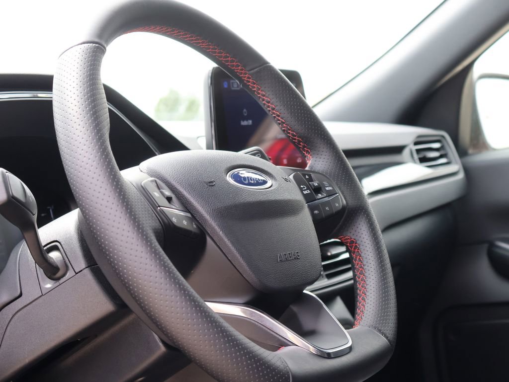 Certified 2025 Ford Escape ST-Line AWD/4WD image 25