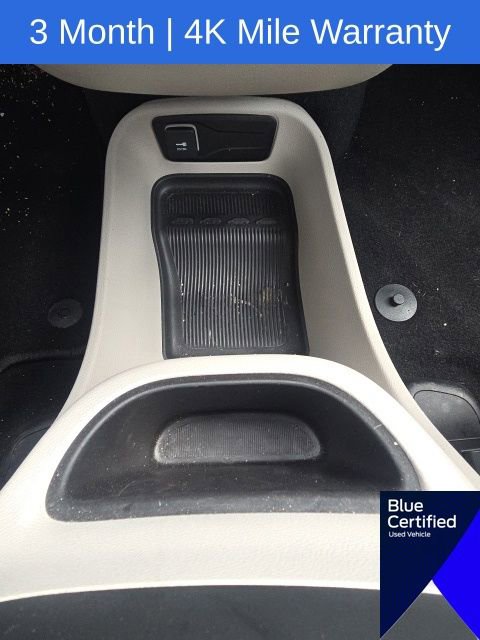 Used 2023 Chrysler Pacifica Touring-L FWD image 40