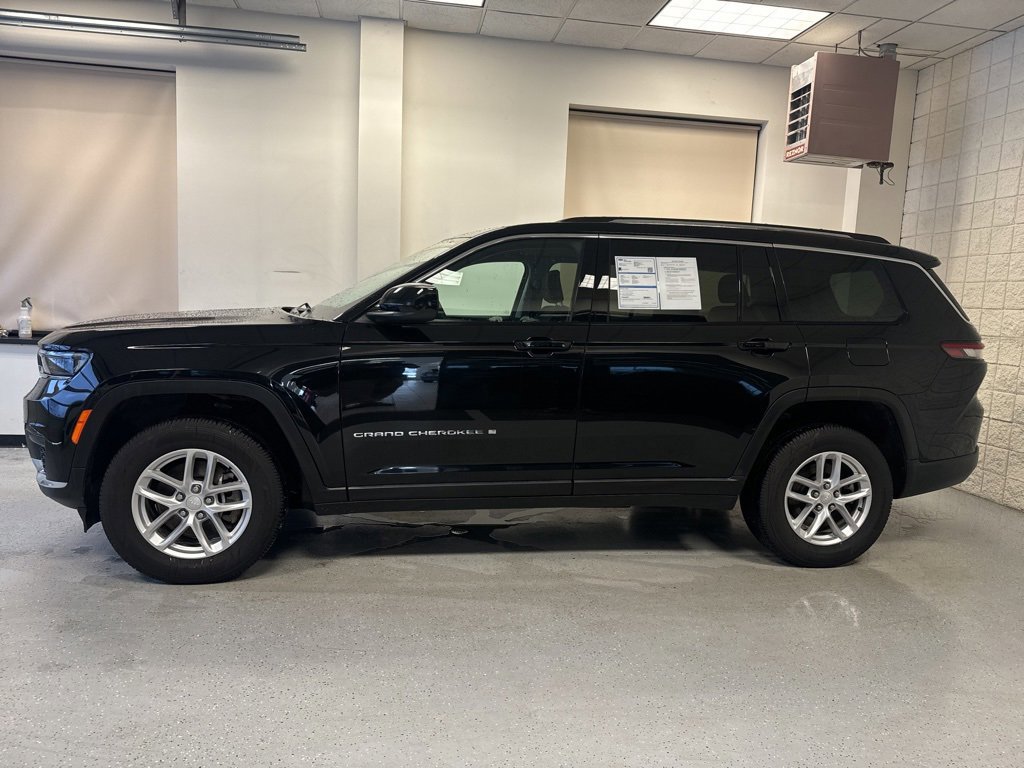 Used 2023 Jeep Grand Cherokee L Laredo image 11