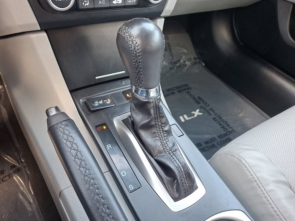 Used 2018 Acura ILX FWD image 12