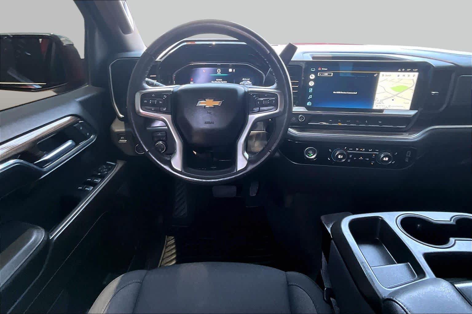Used 2022 Chevrolet Silverado 1500 LT RWD image 4