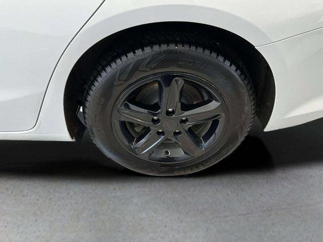 Used 2022 Chevrolet Malibu LS image 31