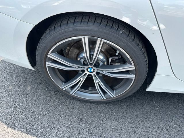 Used 2023 BMW 330i xDrive Sedan w/ Premium Package AWD/4WD image 7