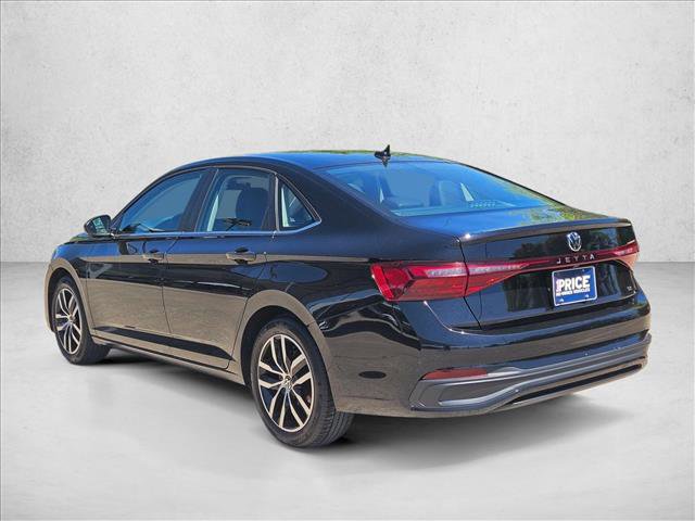 Used 2025 Volkswagen Jetta SE FWD image 5