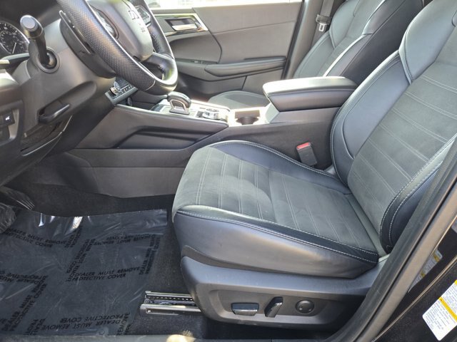 Used 2024 Mitsubishi Outlander SE AWD/4WD image 25