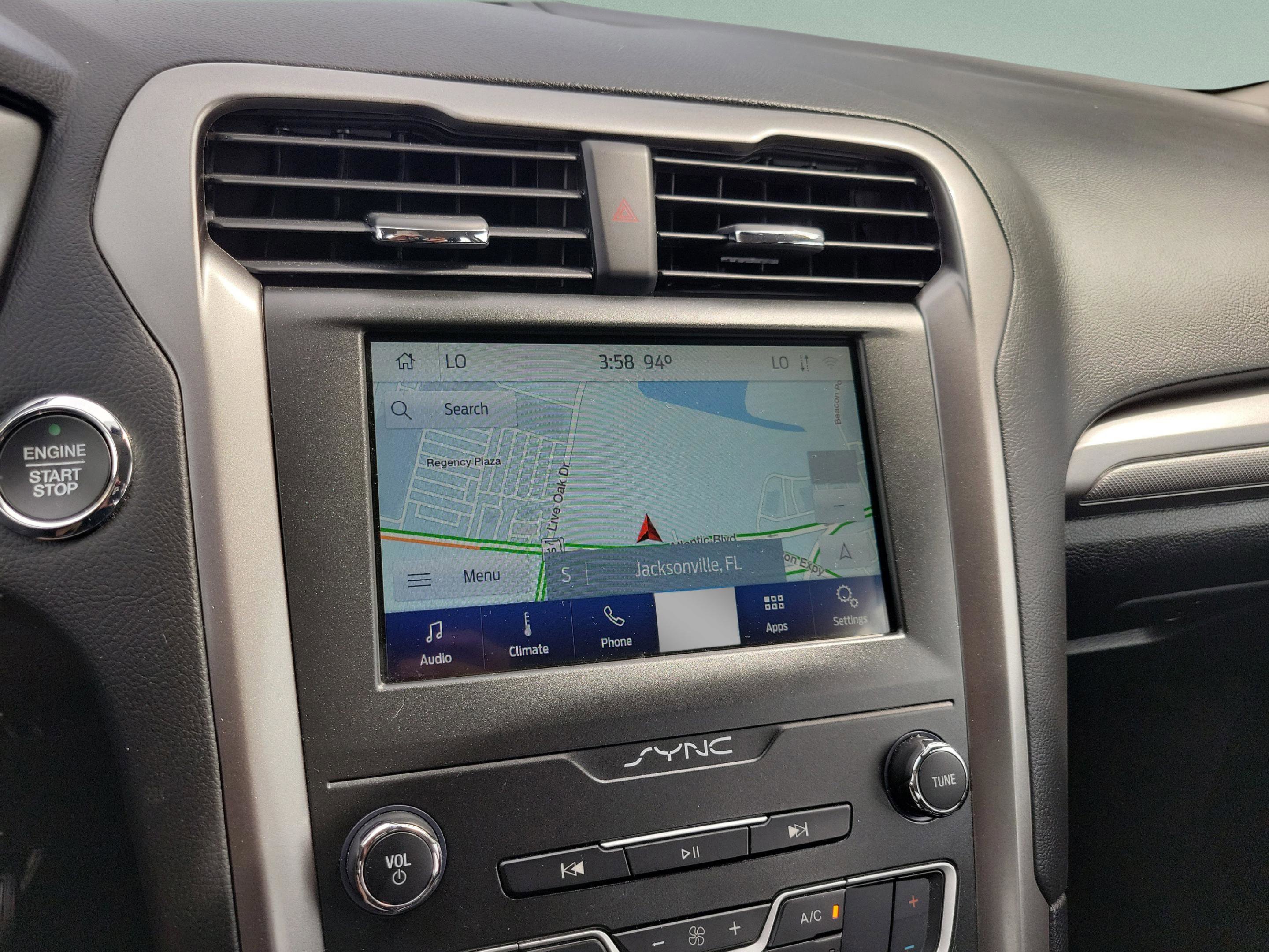 Certified 2020 Ford Fusion SE FWD image 28