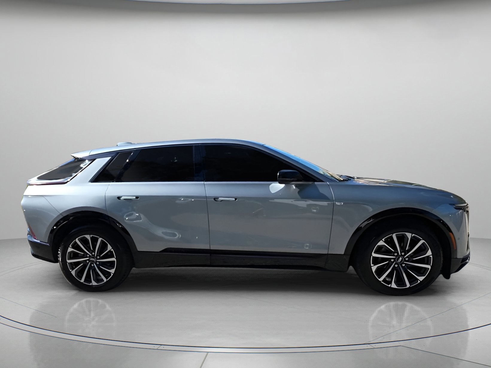 Used 2024 Cadillac Lyriq Sport image 25