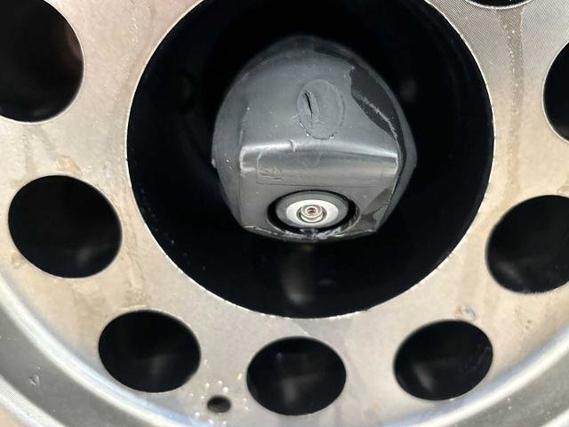 Used 2018 Jeep Wrangler Unlimited Rubicon w/ LED Lighting Group AWD/4WD image 32