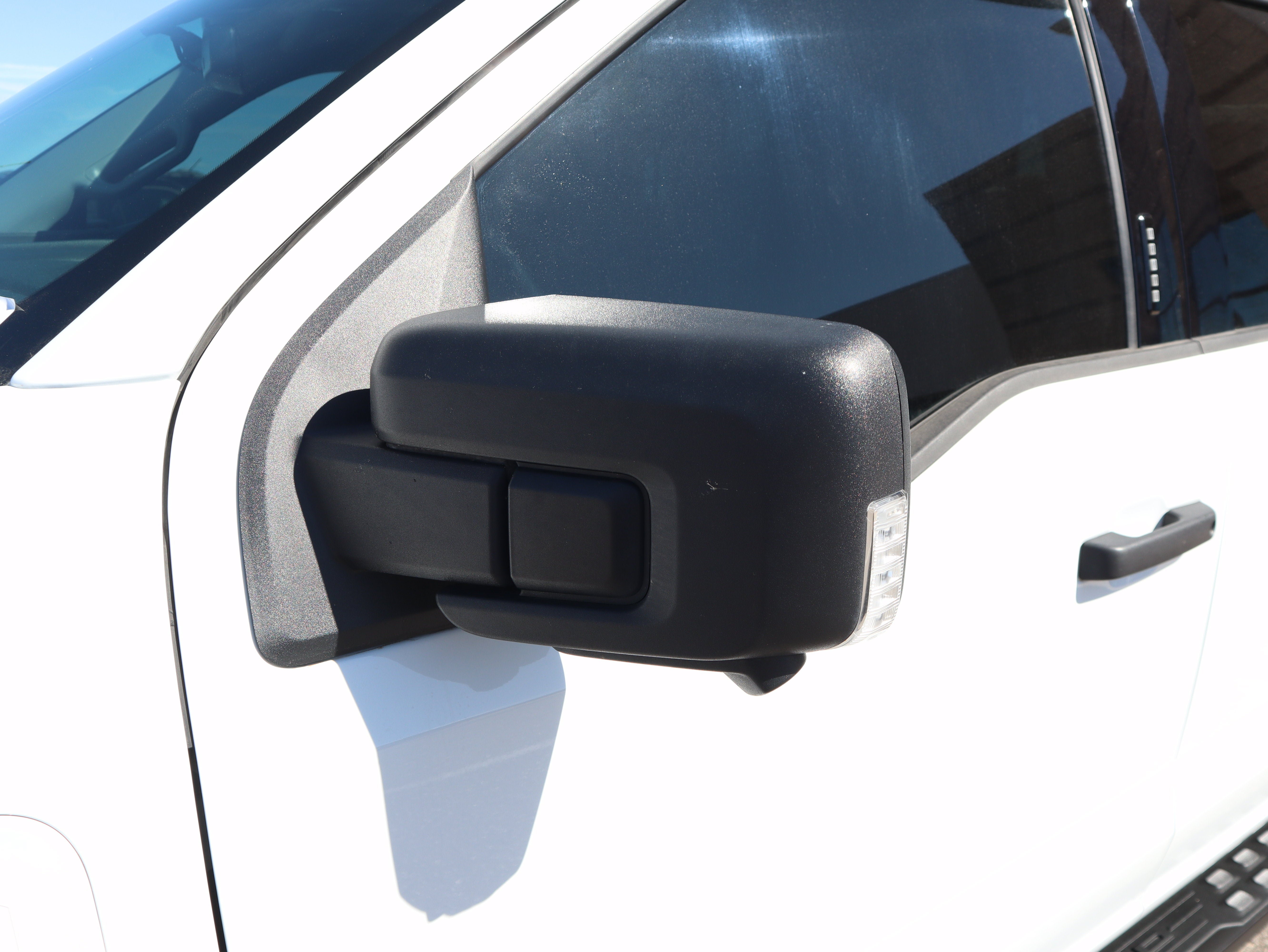 Certified 2023 Ford F150 Lightning XLT AWD/4WD image 15