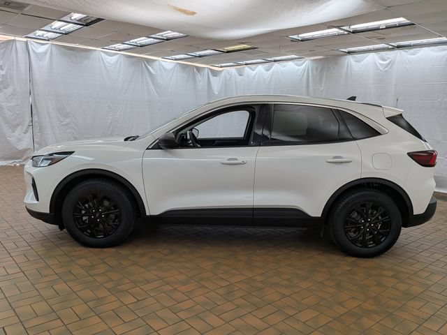 Certified 2023 Ford Escape Active w/ Cold Weather Package FWD image 4