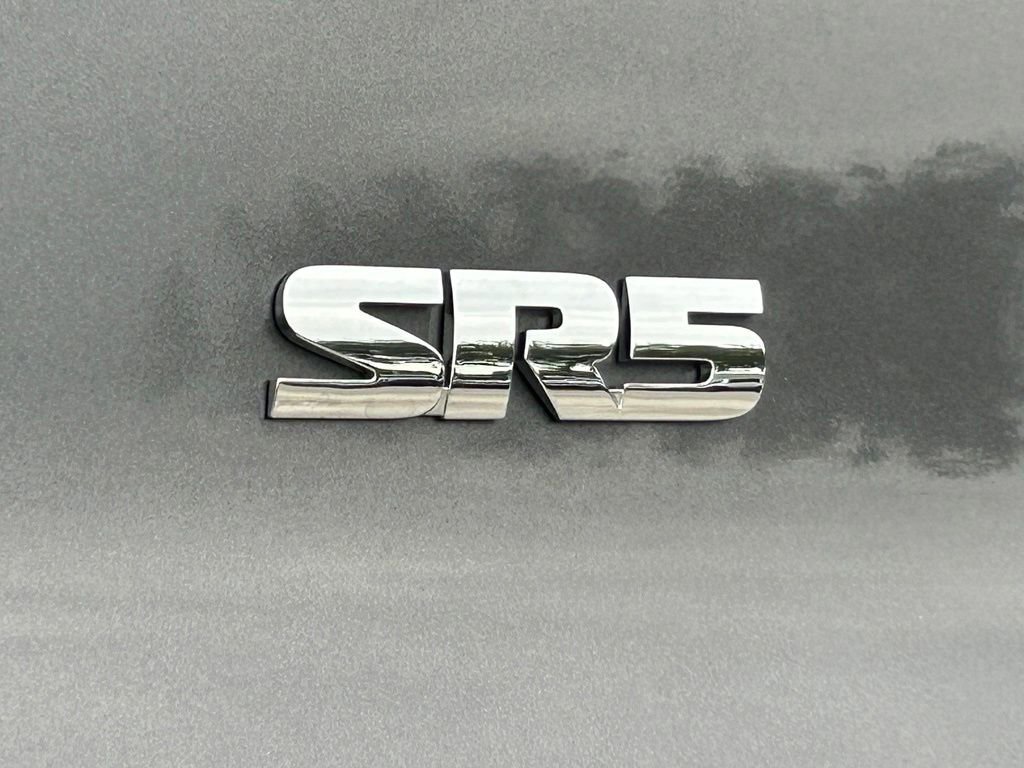 Used 2021 Toyota 4Runner SR5 Premium w/ Moonroof Package AWD/4WD image 21