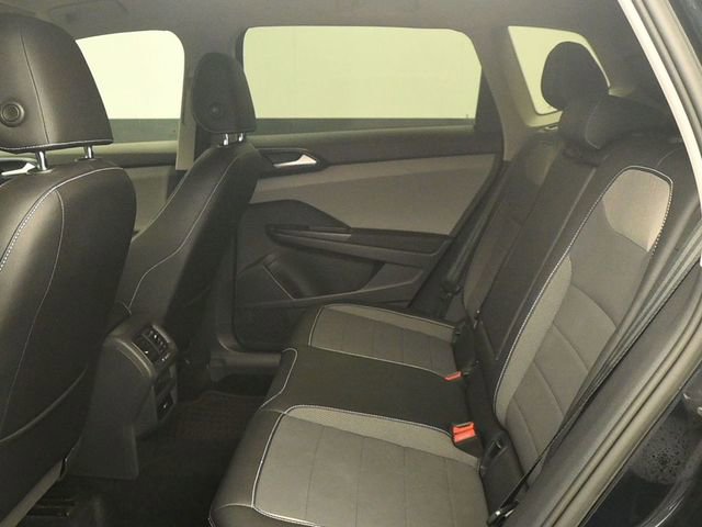 Used 2022 Volkswagen Taos SE image 10
