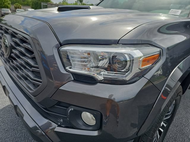 Used 2022 Toyota Tacoma TRD Sport w/ Technology Package RWD image 36