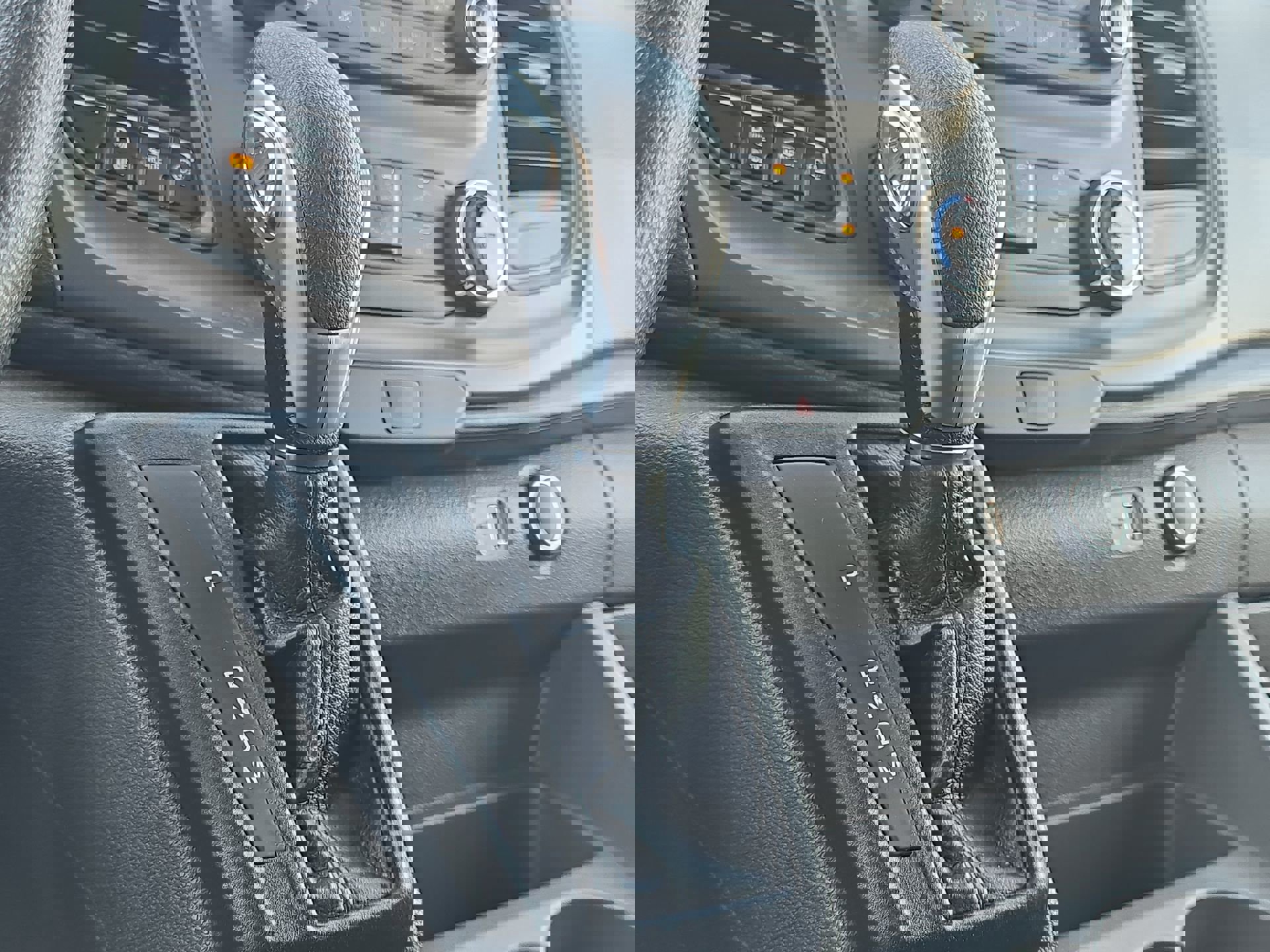 Certified 2020 Ford Transit 350 XLT image 18