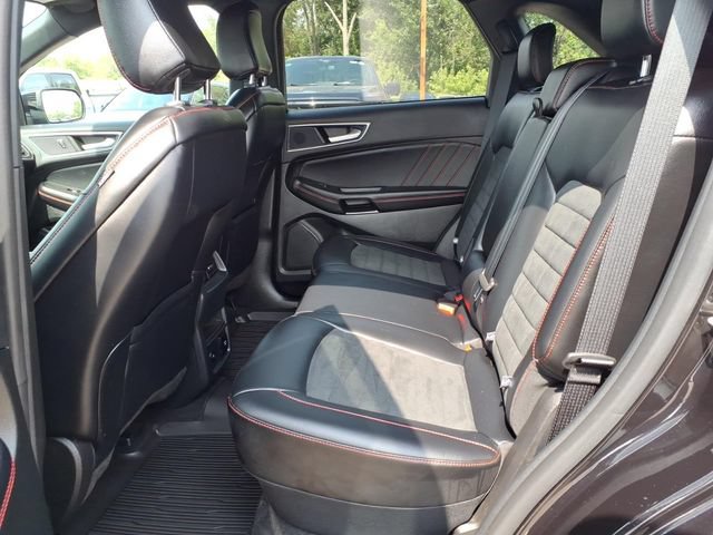 Certified 2024 Ford Edge ST-Line AWD/4WD image 9
