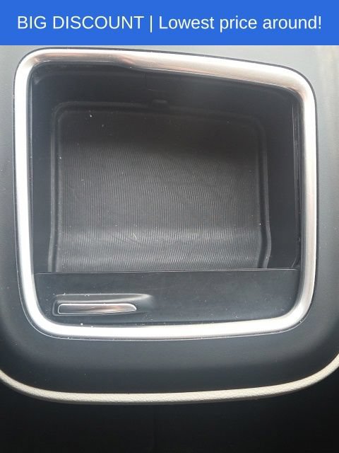 Used 2023 Chrysler Pacifica Touring-L FWD image 40