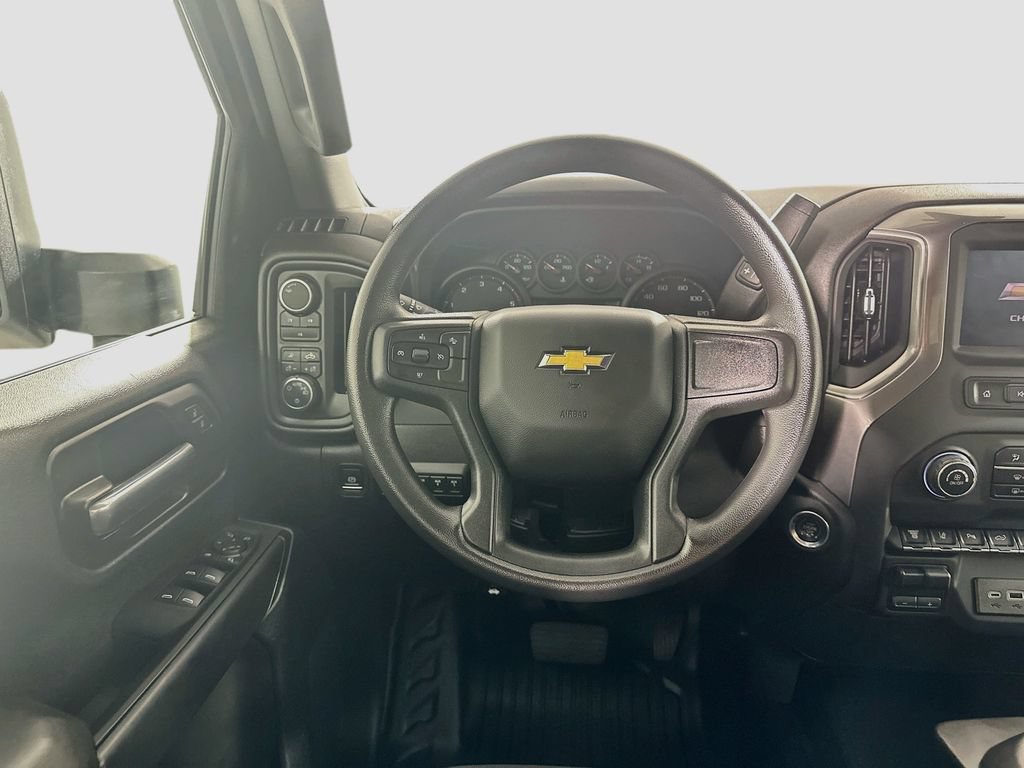 Used 2025 Chevrolet Silverado 3500 W/T w/ WT/CX Safety Package AWD/4WD image 23