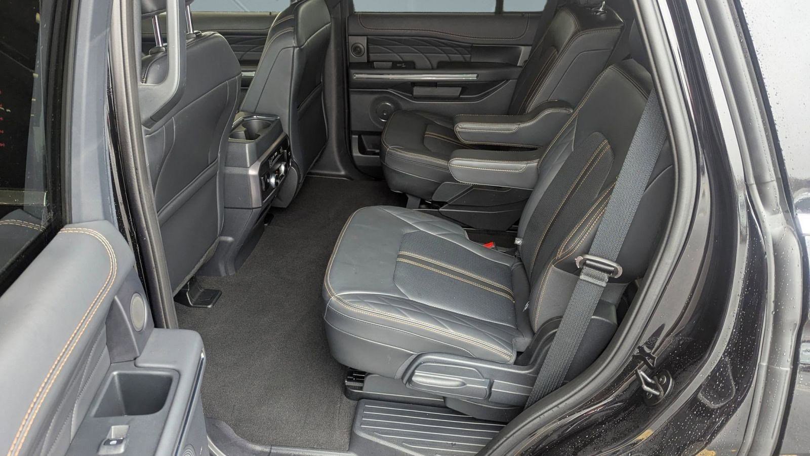 Certified 2024 Ford Expedition Platinum image 13
