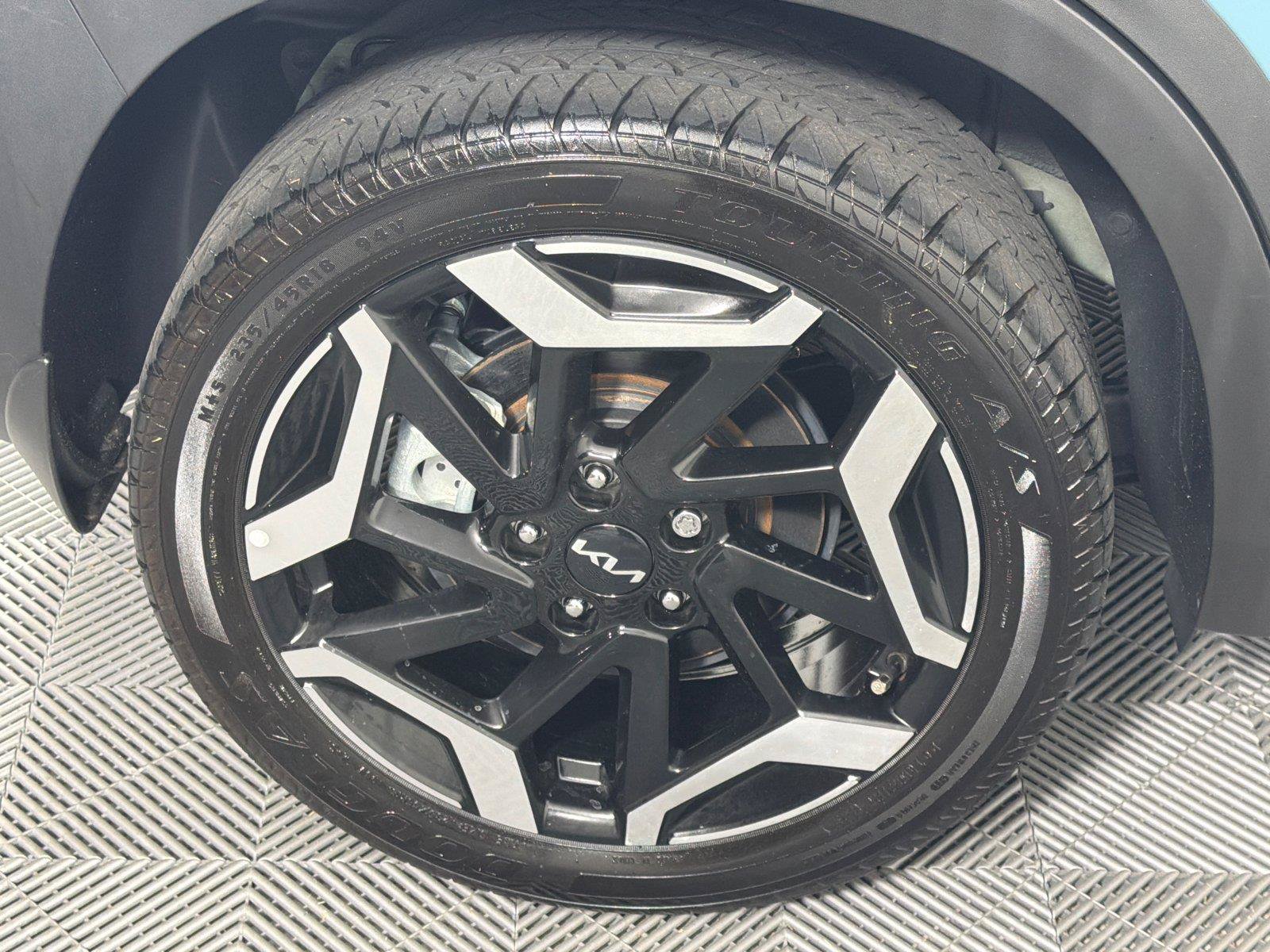 Used 2024 Kia Seltos SX AWD/4WD image 17